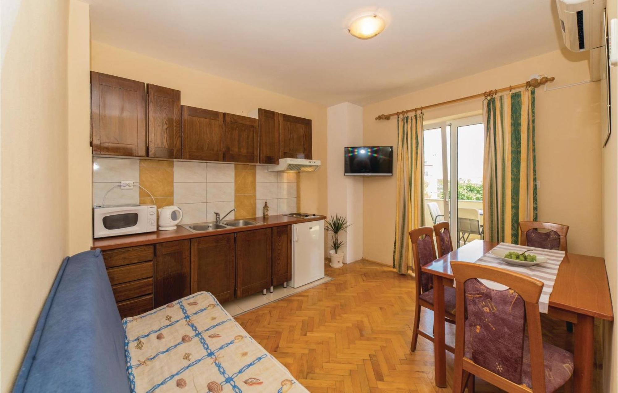 Pet Friendly Apartment In Biograd With Kitchen Biograd Na Moru Dış mekan fotoğraf