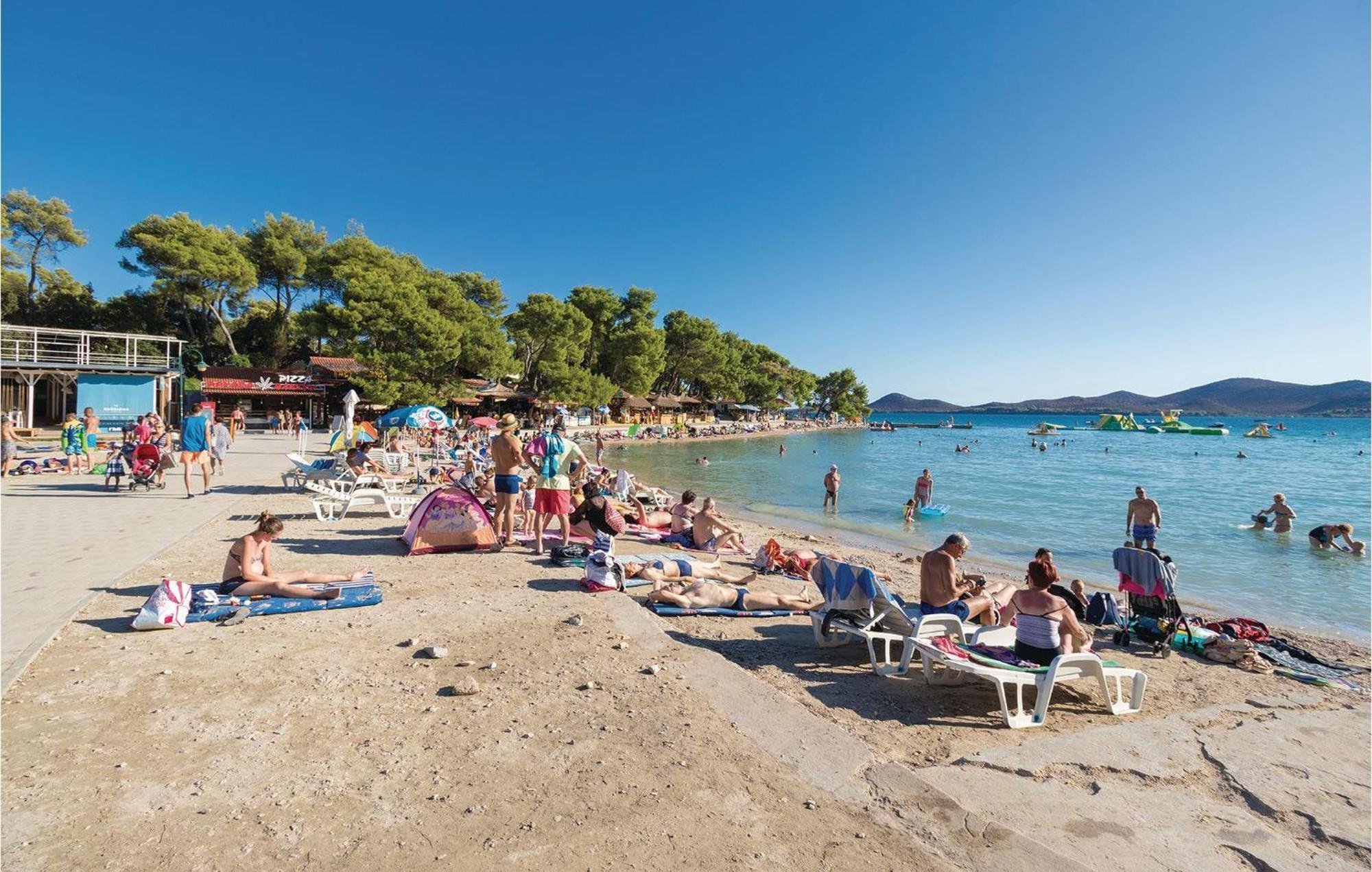 Pet Friendly Apartment In Biograd With Kitchen Biograd Na Moru Dış mekan fotoğraf