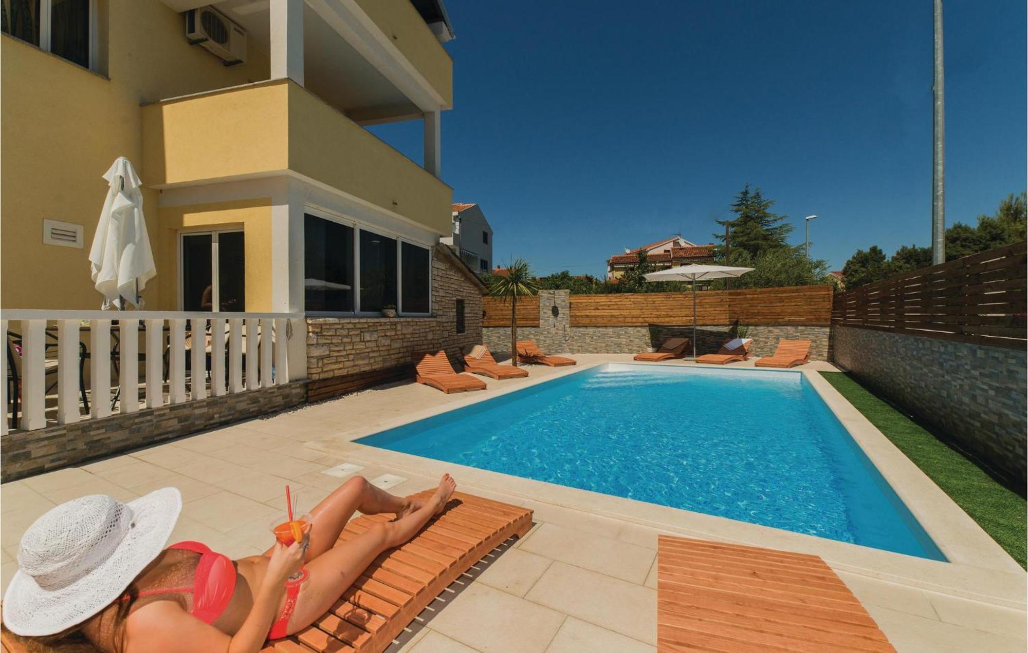 Pet Friendly Apartment In Biograd With Kitchen Biograd Na Moru Dış mekan fotoğraf
