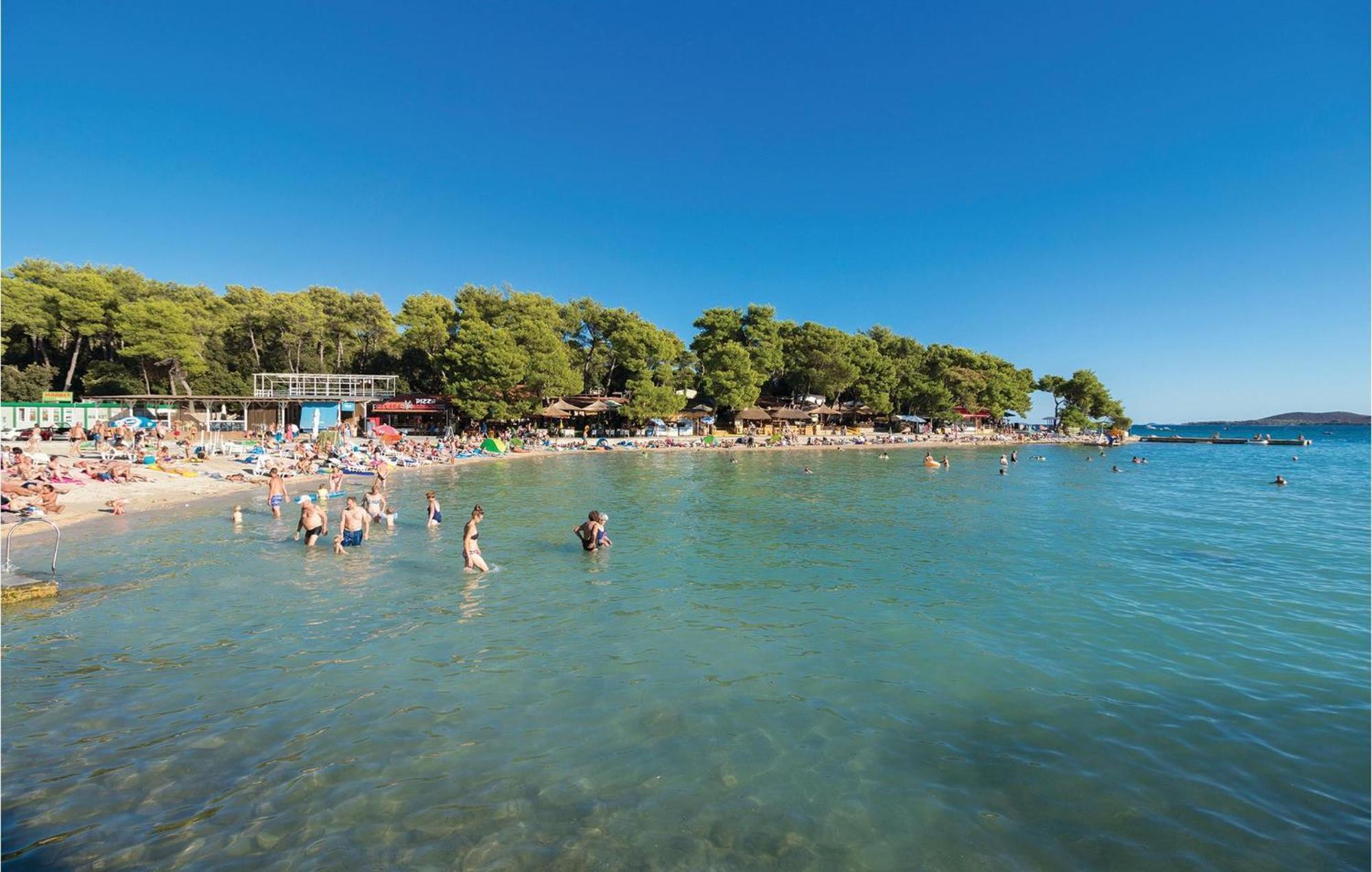 Pet Friendly Apartment In Biograd With Kitchen Biograd Na Moru Dış mekan fotoğraf